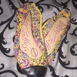 Awesome multi color Betsy’s!